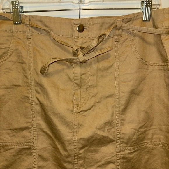 Loft Khaki Twill Tie Waist Pocket Skirt - Picture 2 of 7